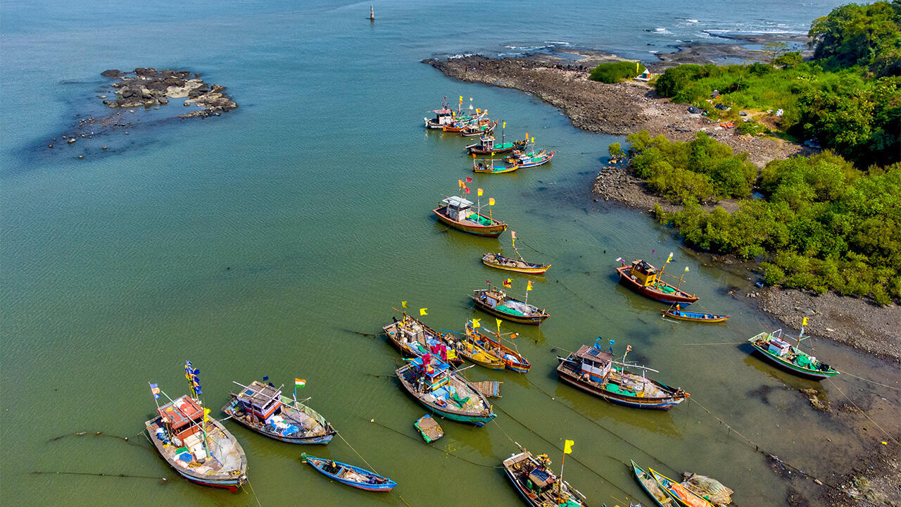 fishing boats in India